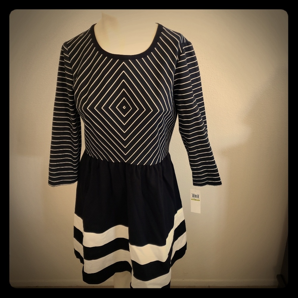 Ladies Dress for Work, Party, NWT. Great for holidays. Various sizes